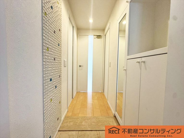 ワコーレリベルタ深江本町の玄関