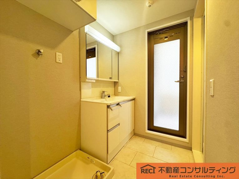 ワコーレリベルタ深江本町の洗面所