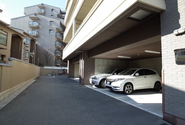 【駐車場】 | アーバン甲南