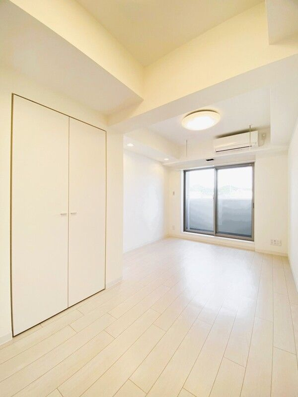 Ｂｅｖｅｒｌｙ　Ｈｏｍｅｓ　赤塚公園Ⅱの居間・リビング