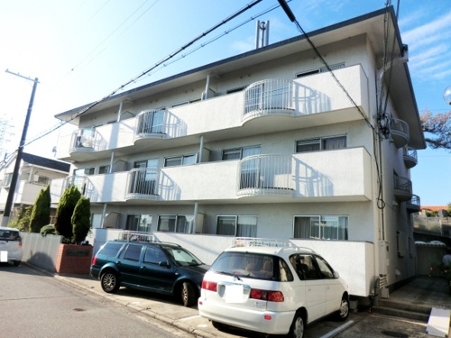 敷地内に駐車場があります♪