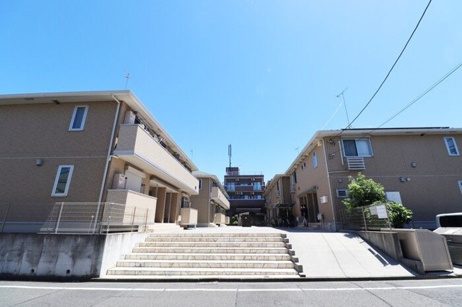 【エントランス】 | ディアベルジュ湘南台　壱番館・弐番館・参番館 弐