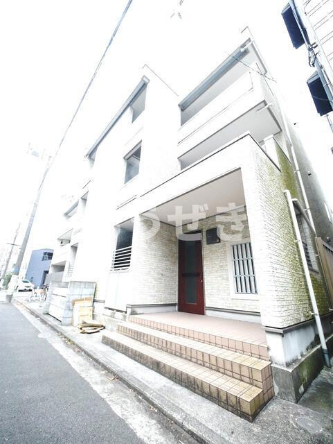 リブリサンの外観