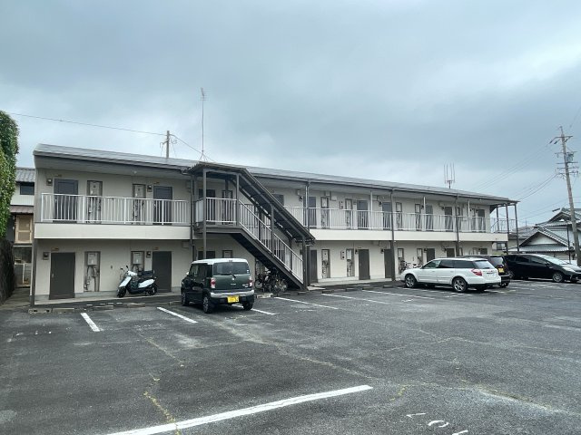 グリーンハイツの駐車場