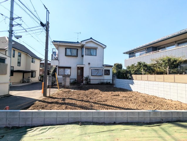 中野区若宮3丁目　新築戸建の外観|2026.10.18撮影

現地ご見学希望・資料請求などお気軽にお問い合わせ下さい！
03-5990-5201