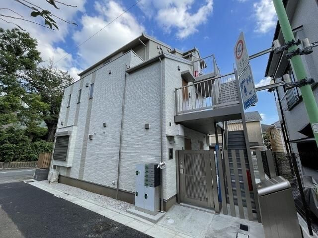 グリシーナ駒場東大前の外観