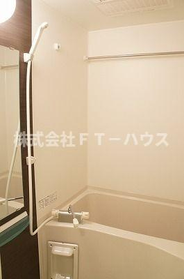 リブリ・ジョリーメゾンの浴室