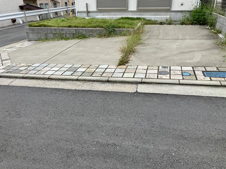 本郷戸建の駐車場