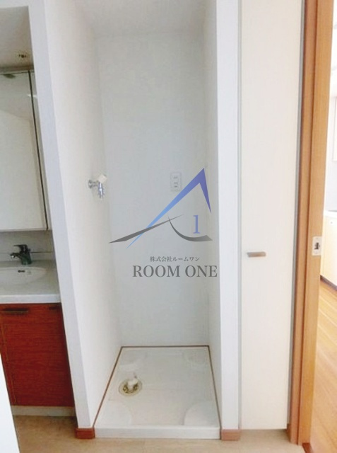 パークハビオ京橋の設備|洗濯機置き場です。