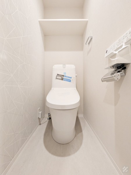 Ｌａ　Ｐｅｒｌａ　ＪｉｙｕｇａｏｋａＩＩのトイレ|ゆったりとした空間のトイレです