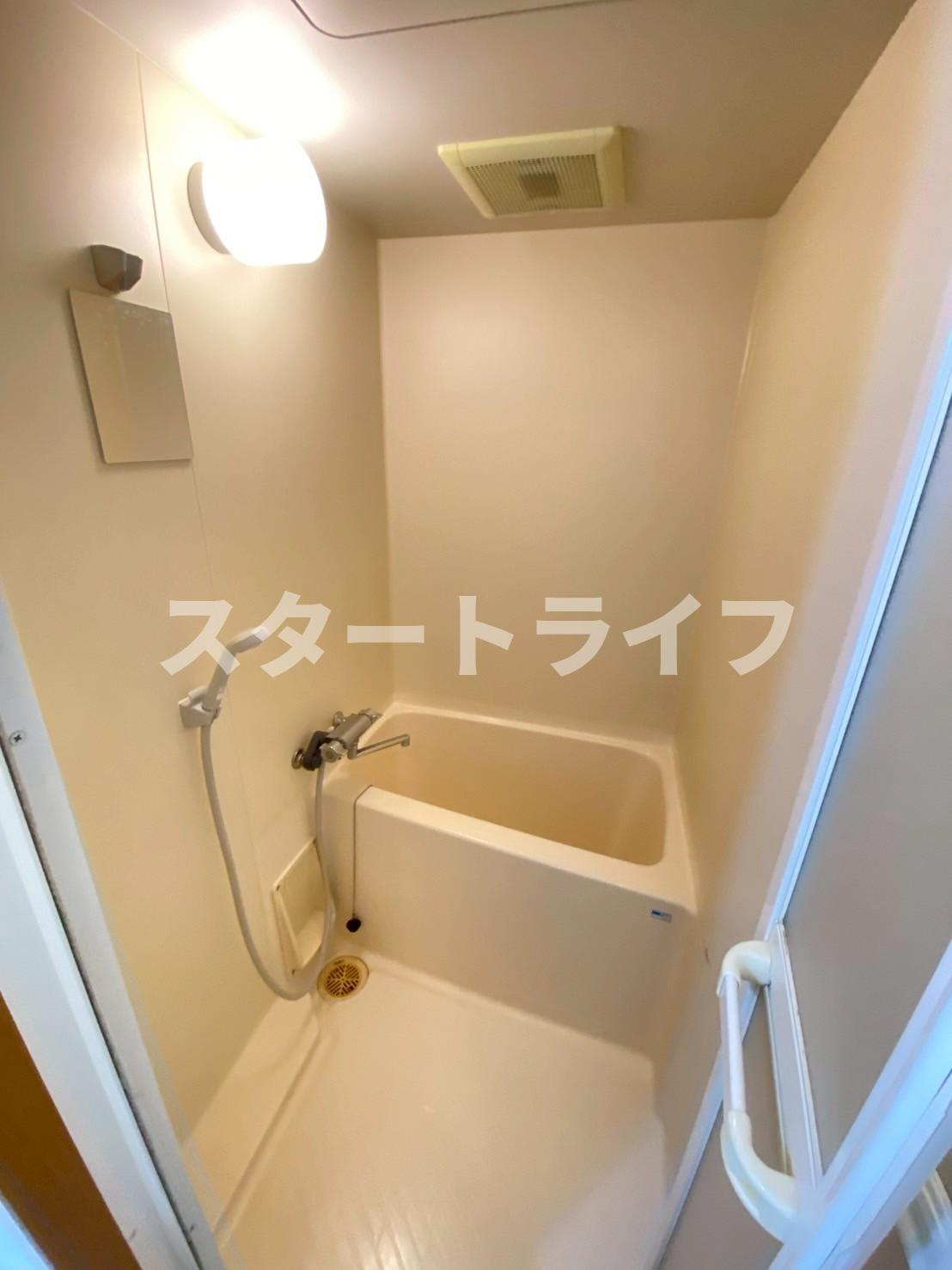 大阪市淀川区十三東１丁目の賃貸マンションの浴室