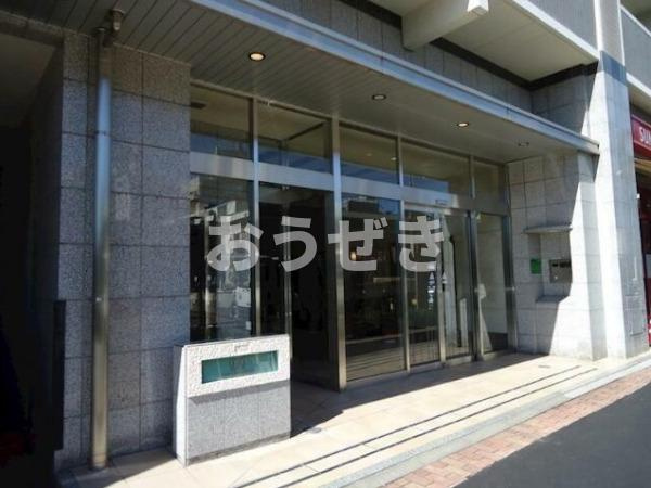 日神デュオステージ板橋駅前のエントランス