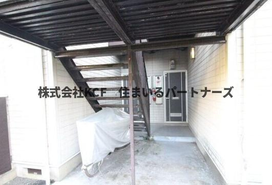 カンフォート東合川のエントランス|広々としたバルコニーです