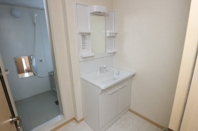 アルファタウン天王台の洗面所