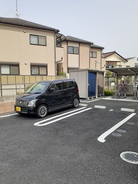桜ガーデン北浦和の駐車場