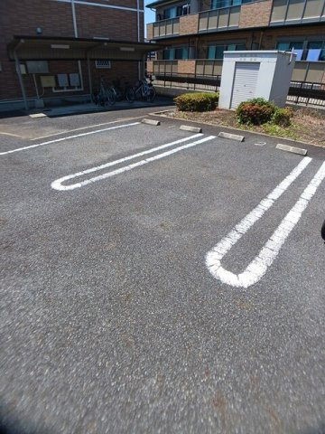 サンレジデンスの駐車場|駐車場があります