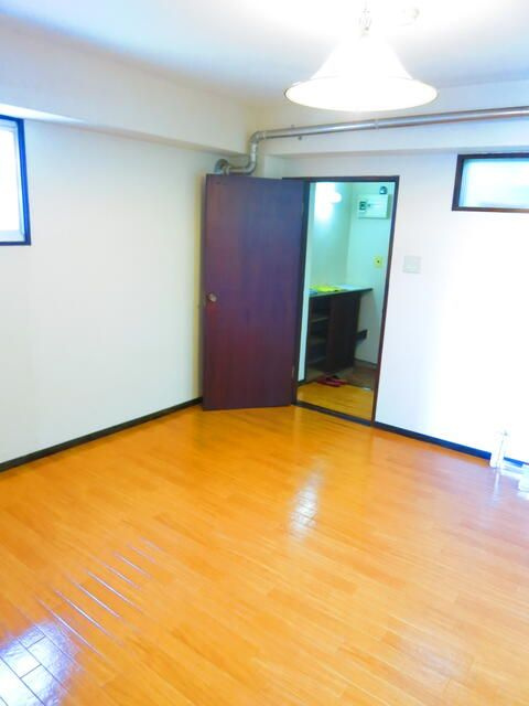 納戸マンション