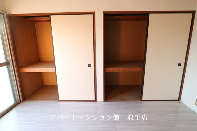 グリーンコーポ寿A棟の洋室