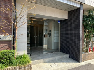 【エントランス】