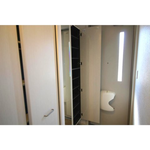 八王子市弐分方町のアパートの収納