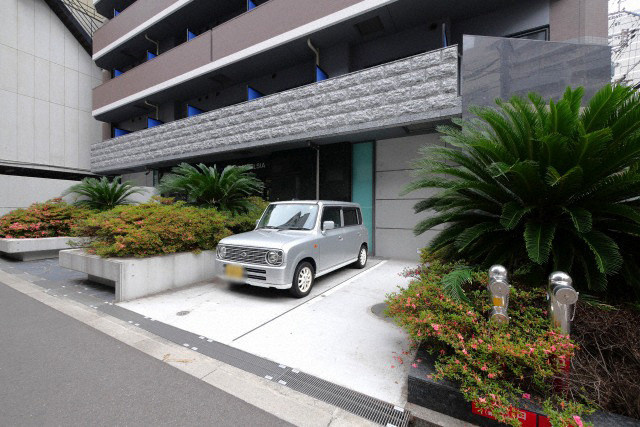 サムティ阿波座BELSIAの駐車場