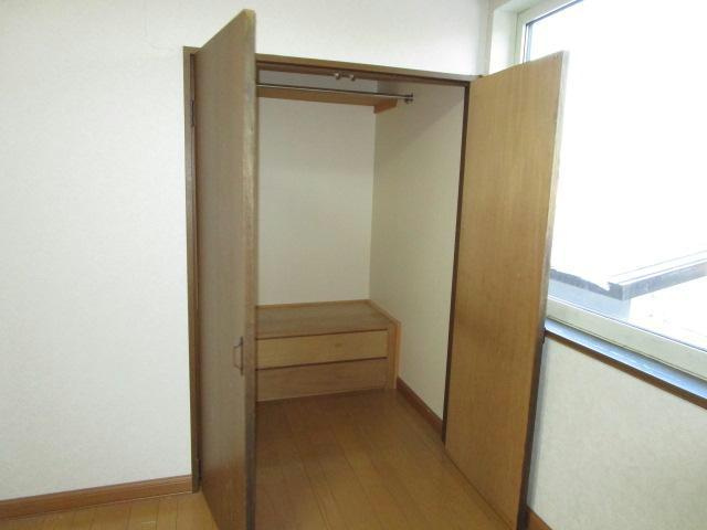 プレイスピア緑ヶ岡Ⅰの収納