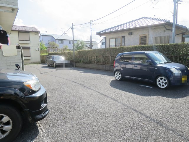 【駐車場】