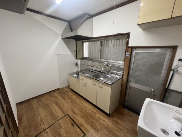 東垂水2丁目戸建のキッチン