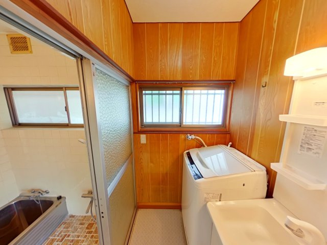 岡山市東区益野町戸建の脱衣所