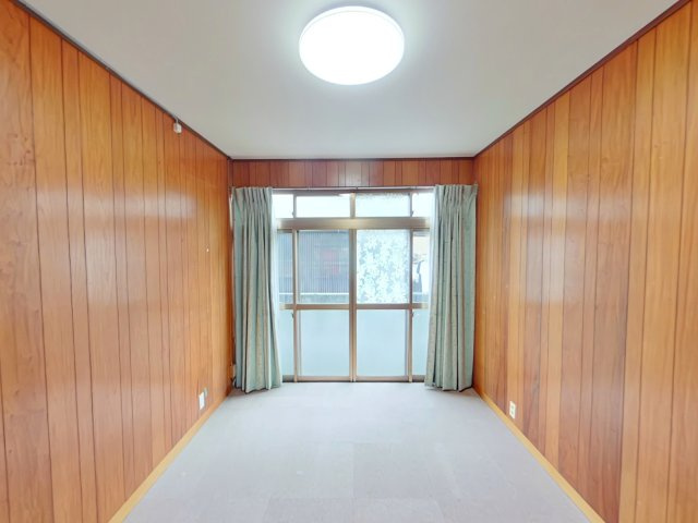 岡山市東区益野町戸建の洋室