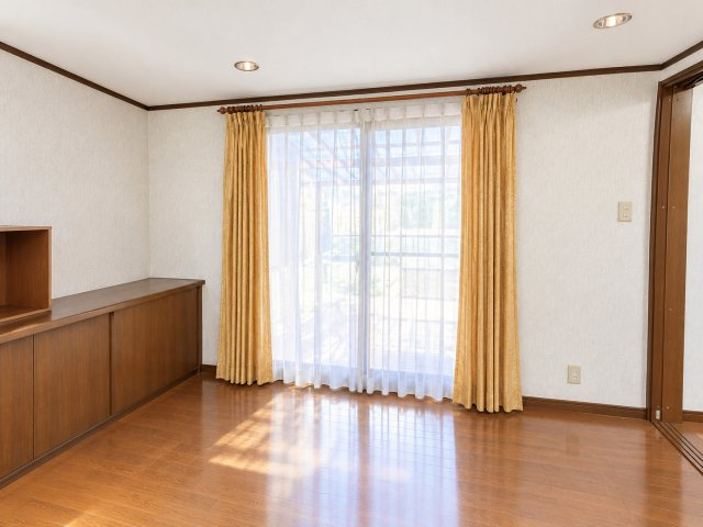 高石市千代田6丁目戸建の洋室
