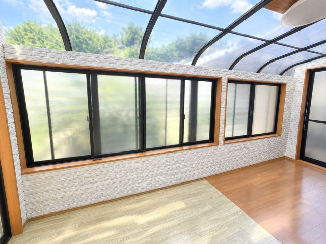 高石市千代田6丁目戸建のその他|サンルーム