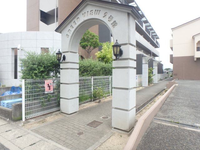 【エントランス】 | グリーンビュウ２号館 | 建物の内部です