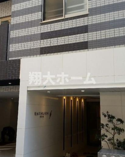 エストゥルース入谷のエントランス
