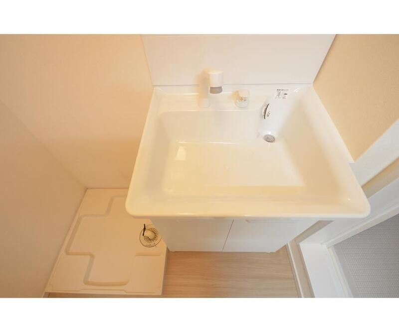 ＷＯＯＤ　ＨＯＵＳＥ　ＷＥＳＴの独立洗面台