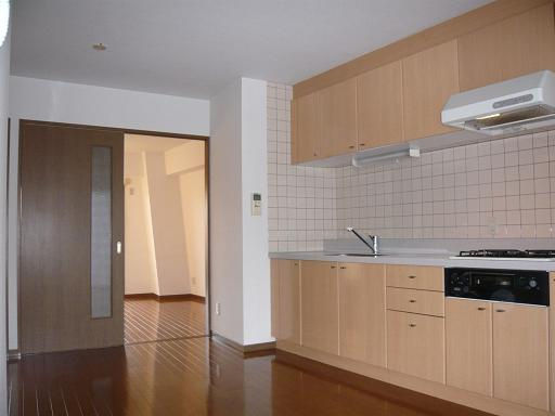 足立区西綾瀬４丁目の賃貸マンション