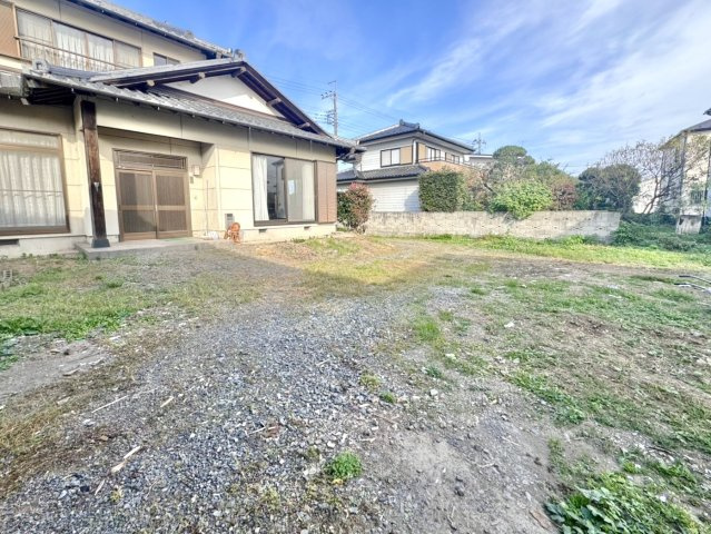 【中古戸建】邑楽郡明和町新里の外観|■外観｜外構や植栽の計画次第で、リゾートのような非日常間のある空間づくりも可能です♪