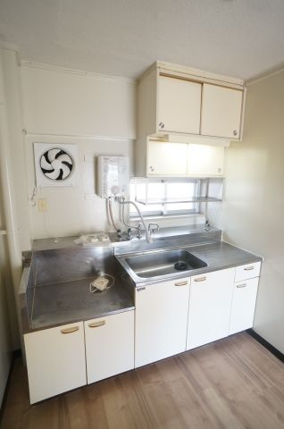 ビレッジハウス山本のキッチン|参考、同建物・同間取りの号室