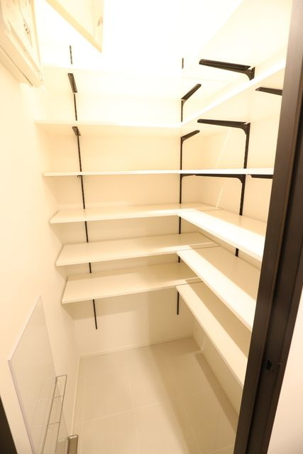Ｒｅｖｅ　Ｒｅｓｉｄｅｎｃｅ　白金台Ⅲの収納|小物を収納するのに便利です
