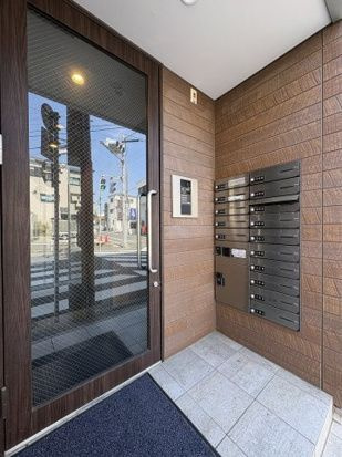MAHALO　RESIDENCE　東四つ木のエントランス
