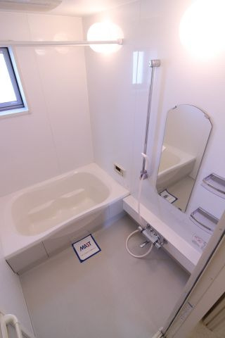 ディアス潤和の浴室