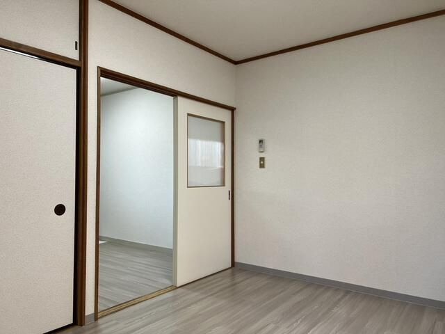 ハイツリバーサイドの居間・リビング