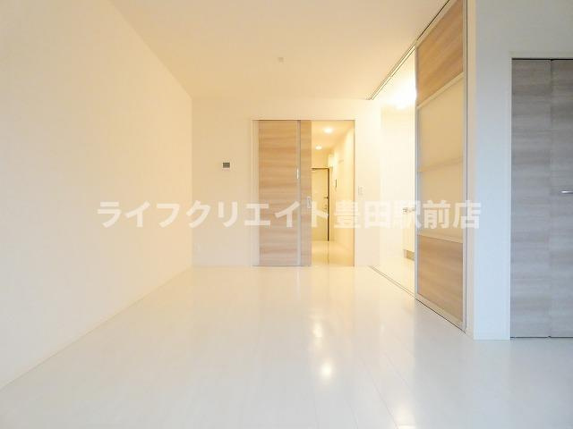SPIRALTOWNの洋室