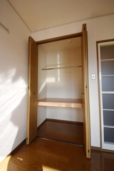 ジュネスの収納