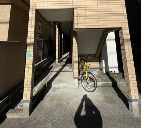 【エントランス】