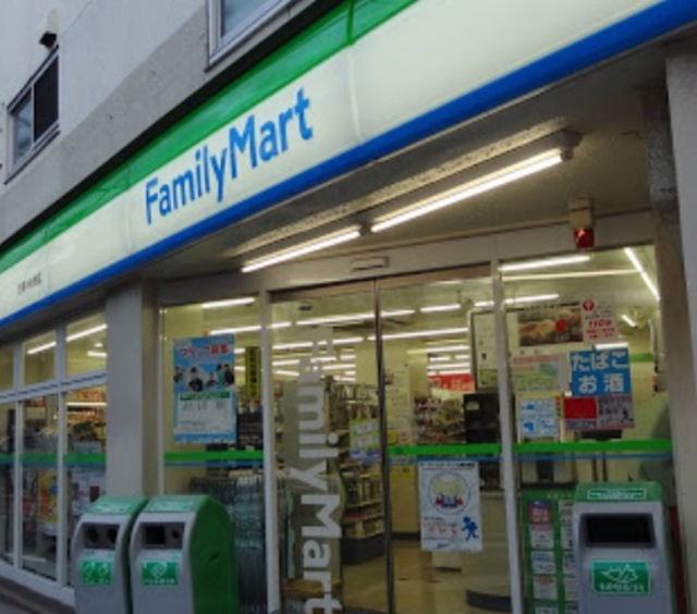 Ｔ’ｓ　ｃｏｕｒｔ　鷹番のその他|ファミリーマート目黒中央町店