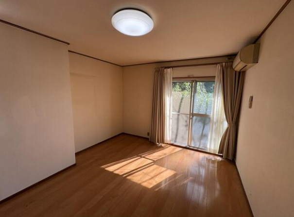 姫路市飾磨区妻鹿の中古一戸建の洋室