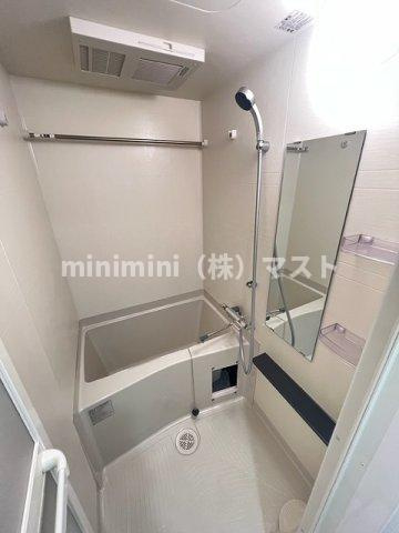プレサンス大国町ブライスの浴室