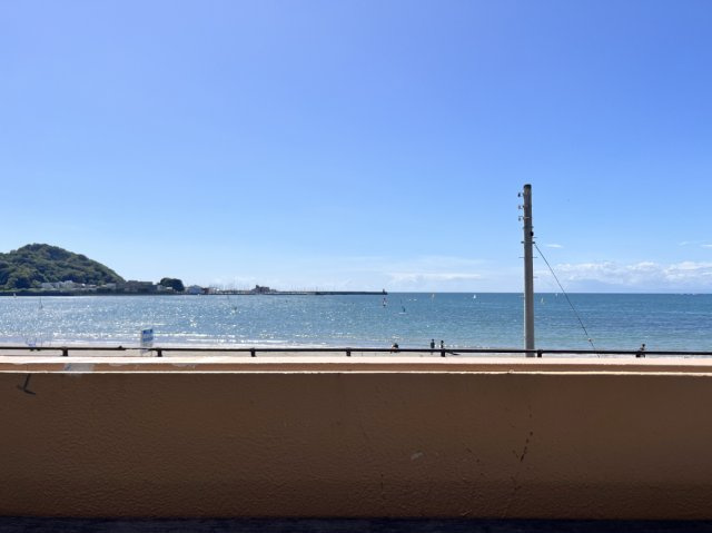 海一望！「ディアコート逗子海岸」　1階　角部屋メゾネットのお部屋