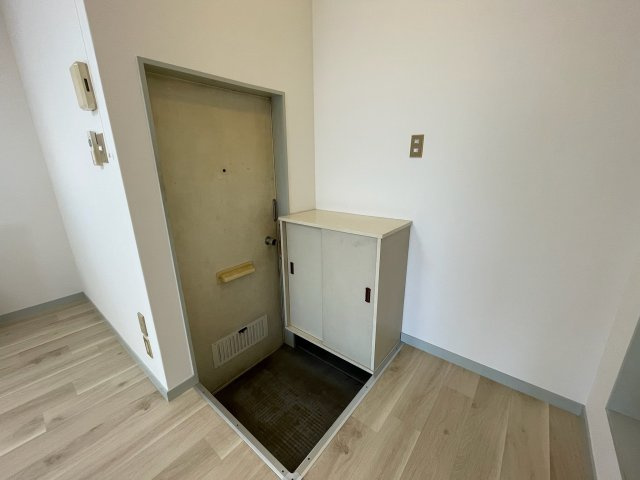 ハイツヒロの玄関